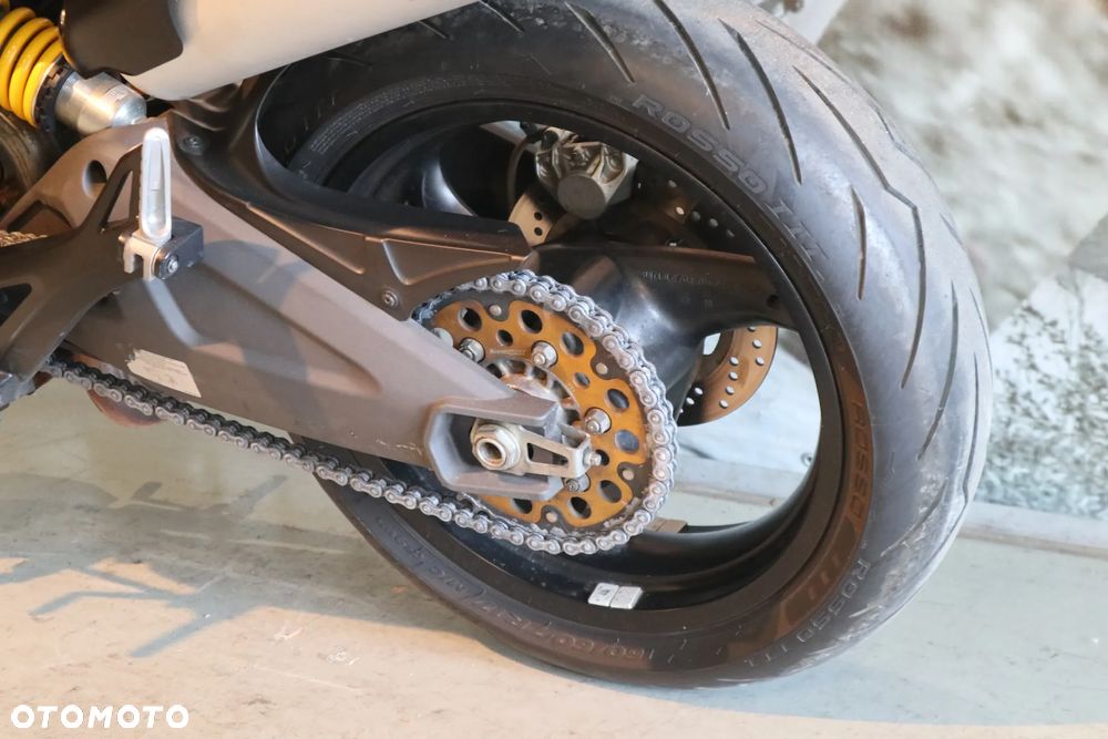 Ducati Monster - 10