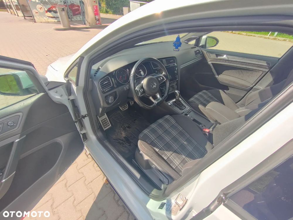 Volkswagen Golf 2.0 TDI BMT GTD DSG - 17