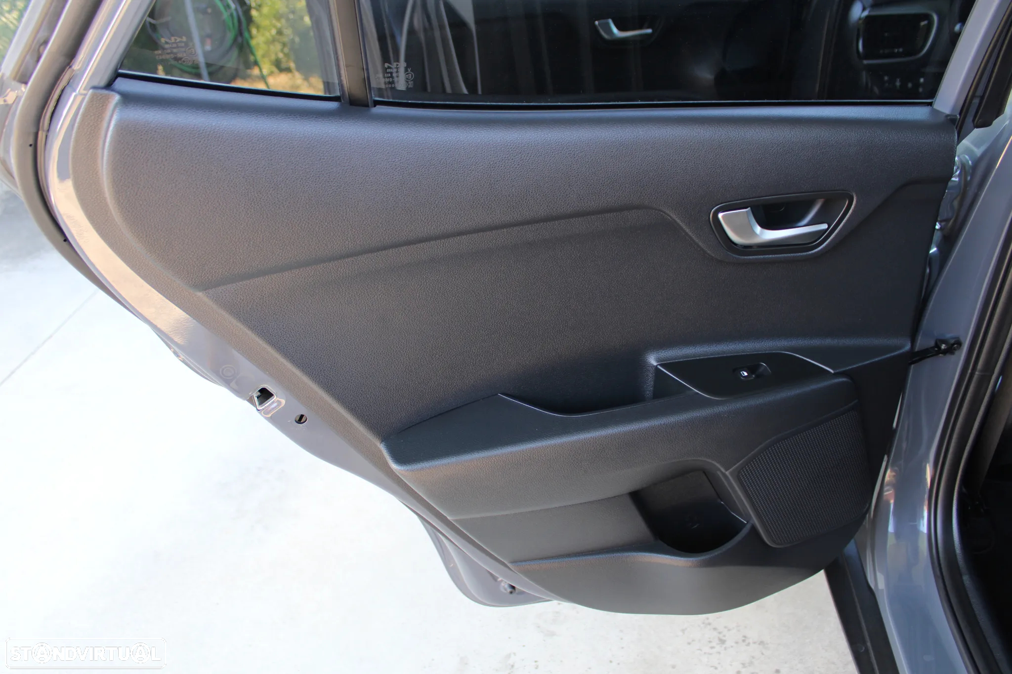 Kia Stonic 1.0 T-GDI Drive - 45