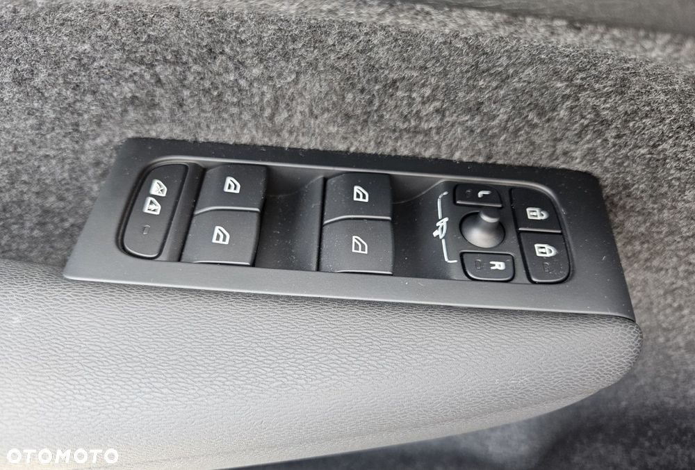 Volvo C40 - 27