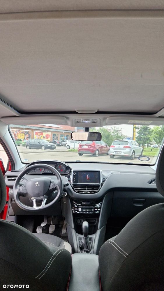 Peugeot 208 - 9