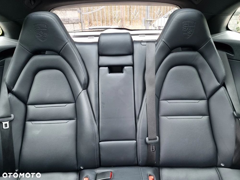 Porsche Panamera 4S Executive - 13