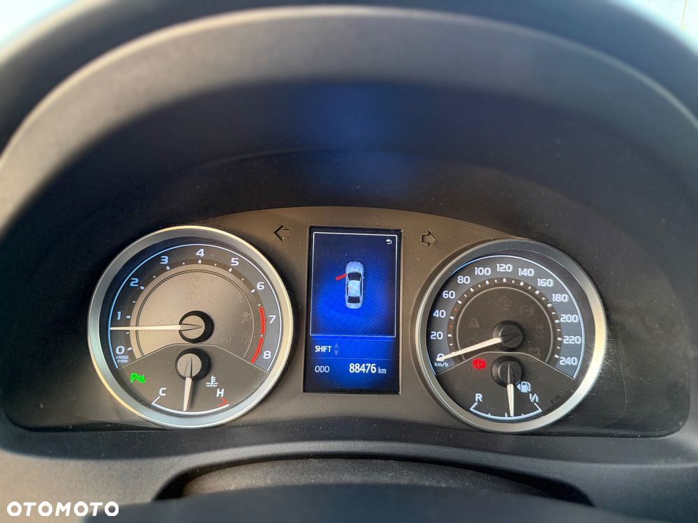 Toyota Corolla 1.6 Premium + - 13