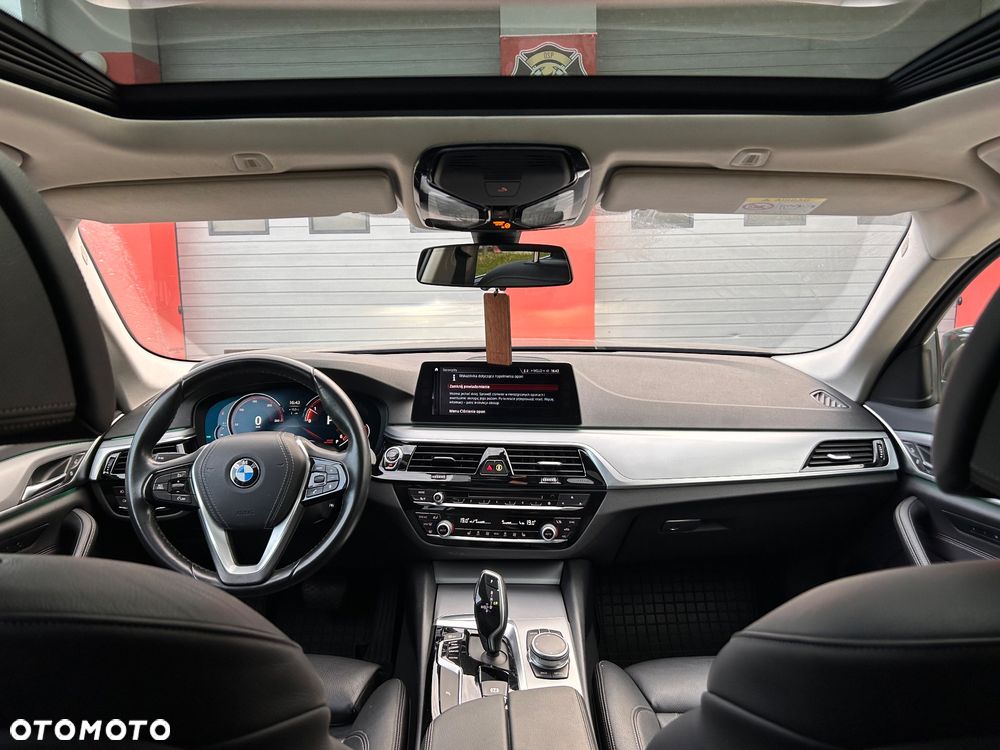 BMW Seria 5 520d xDrive Business Edition sport - 24