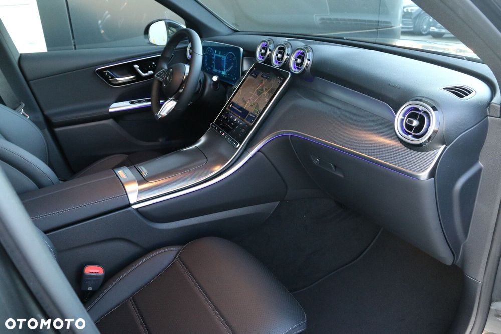 Mercedes-Benz GLC - 12