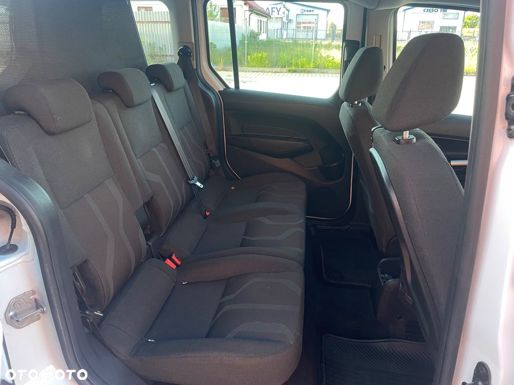 Ford Transit Connect - 15