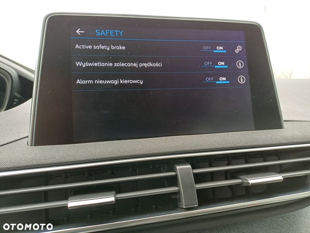Peugeot 3008 1.6 THP Allure S&S EAT6 - 21
