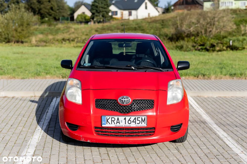 Toyota Yaris 1.0 Luna A/C - 1
