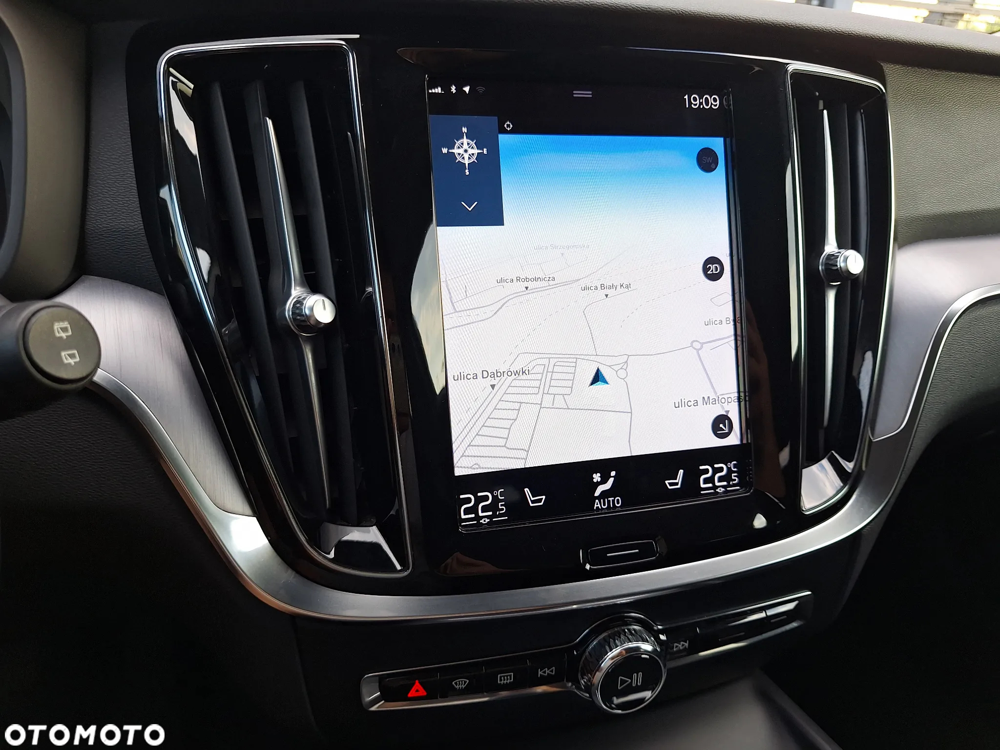 Volvo V60 D4 Momentum Pro - 34