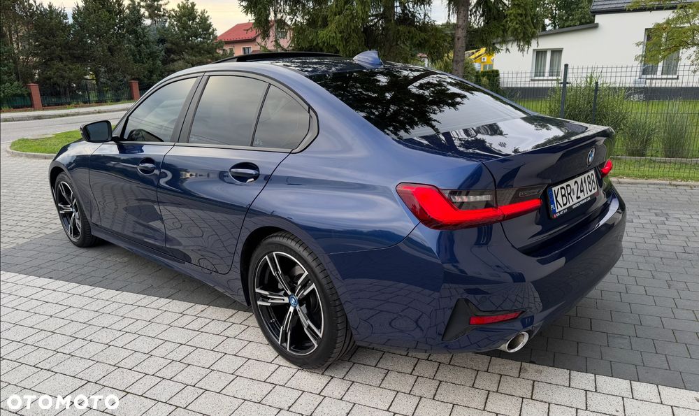 BMW Seria 3 320d Edition Luxury Line Purity - 4