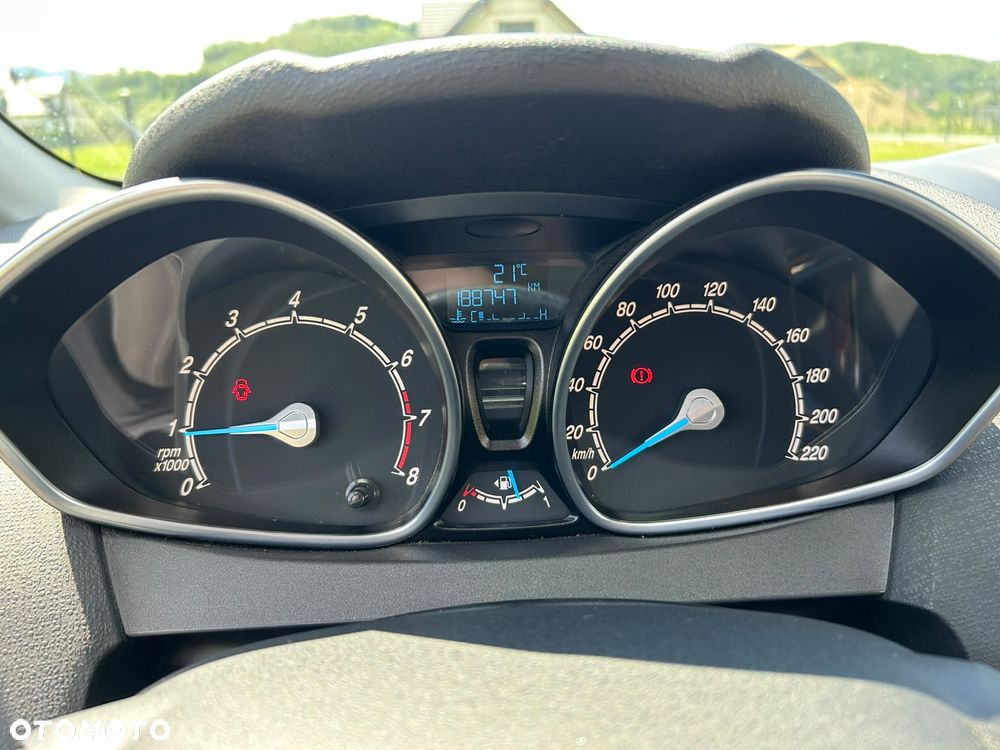 Ford Fiesta 1.0 EcoBoost Titanium - 14
