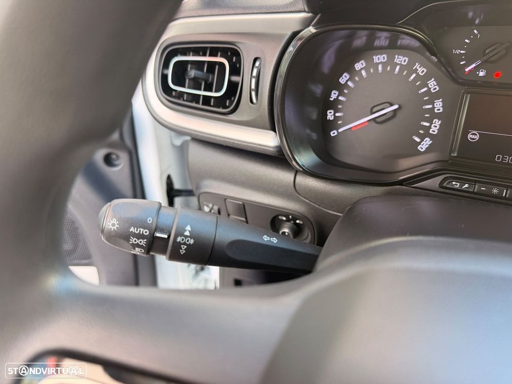 Citroën C3 1.2 PureTech C-Series - 12