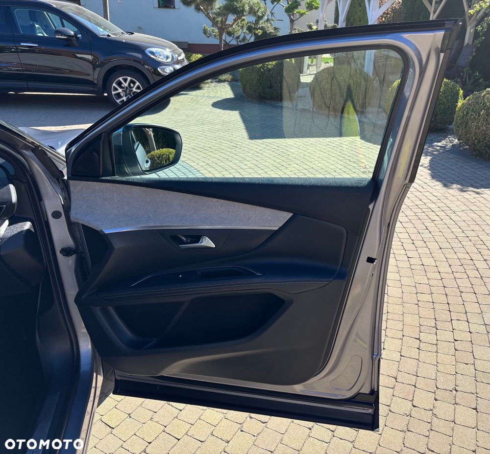 Peugeot 5008 2.0 BlueHDI GT S&S EAT8 - 18