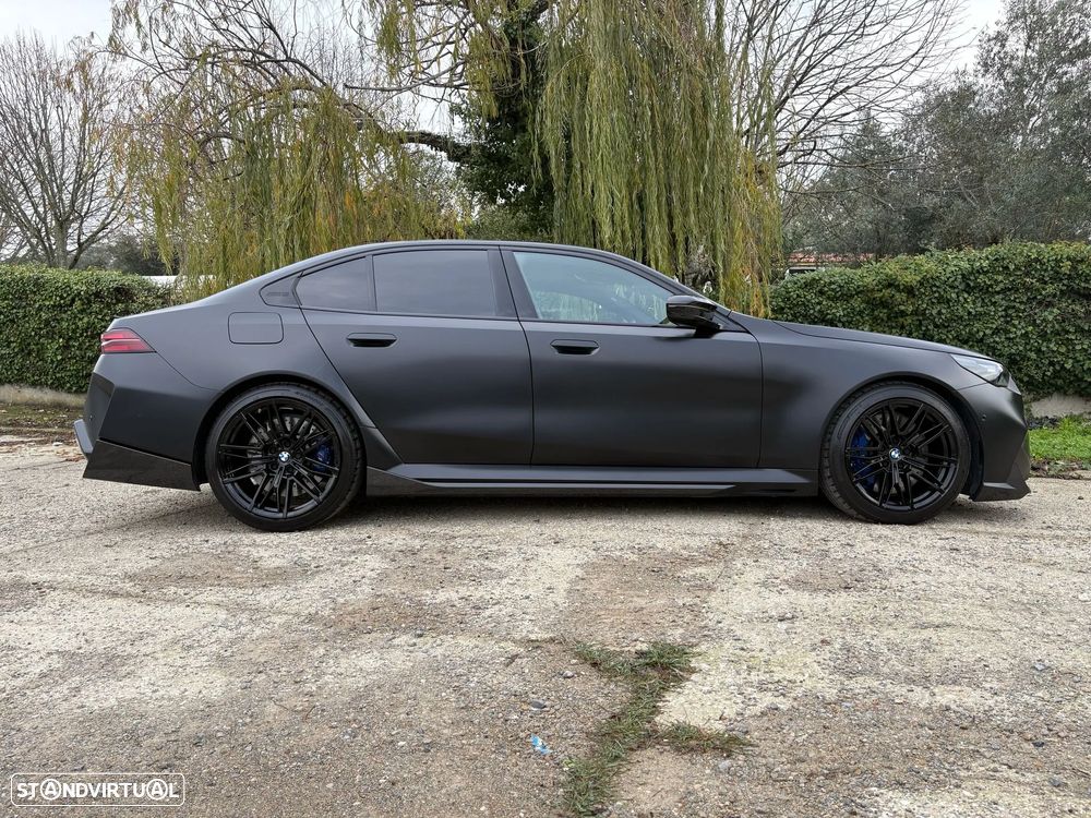 BMW M5 Standard - 40