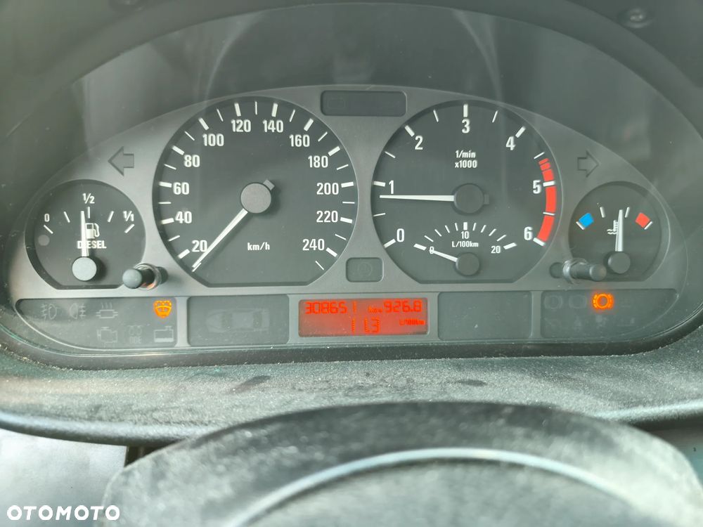 BMW Seria 3 320d - 9