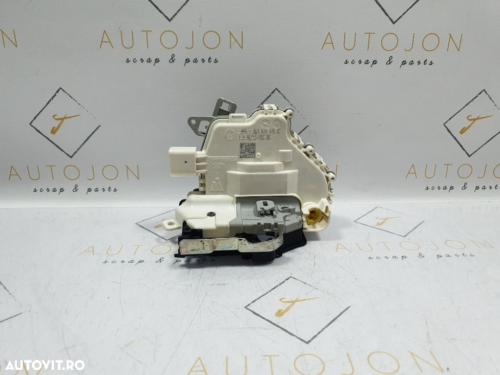 Broasca usa stanga AUDI A6 IV Avant 4G5, C7, 4GD 2011 - 2018 3.0 TDI CTCB, CZVD 8J1837015C - 4