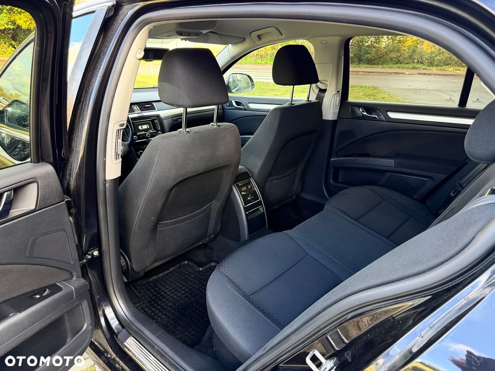 Skoda Superb 2.0 TDI Business - 9