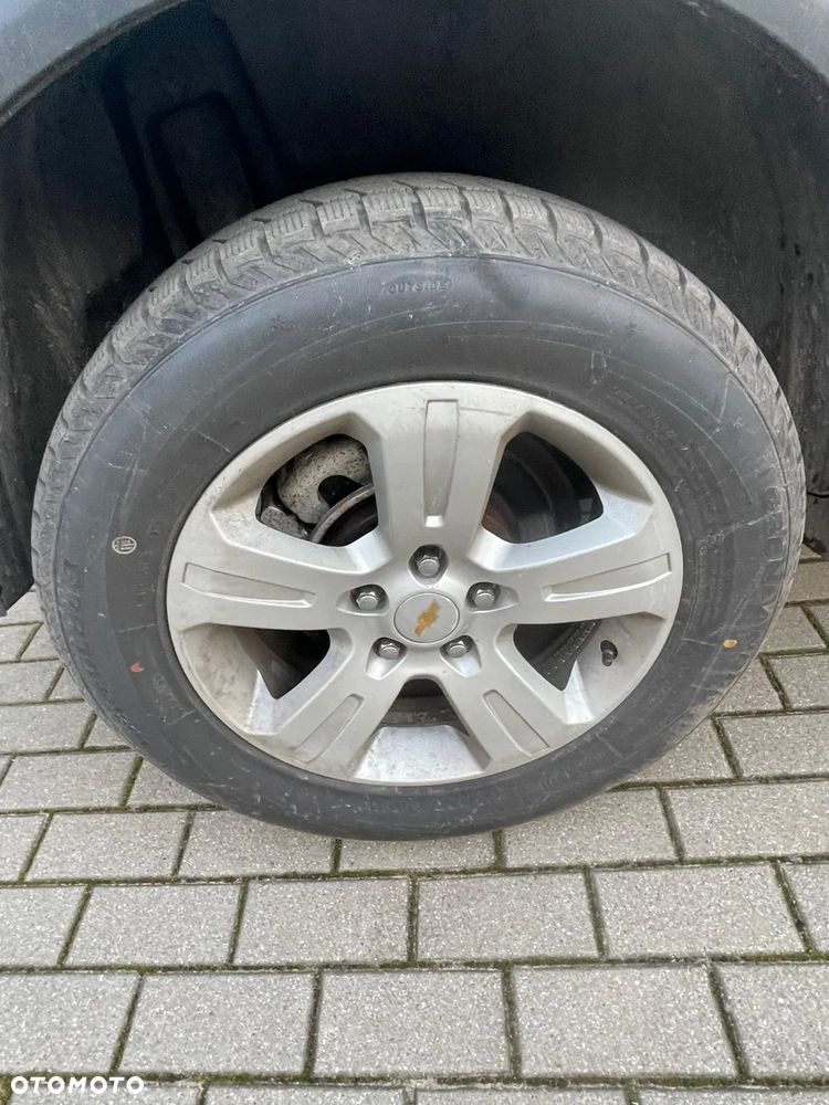 Chevrolet Captiva - 24