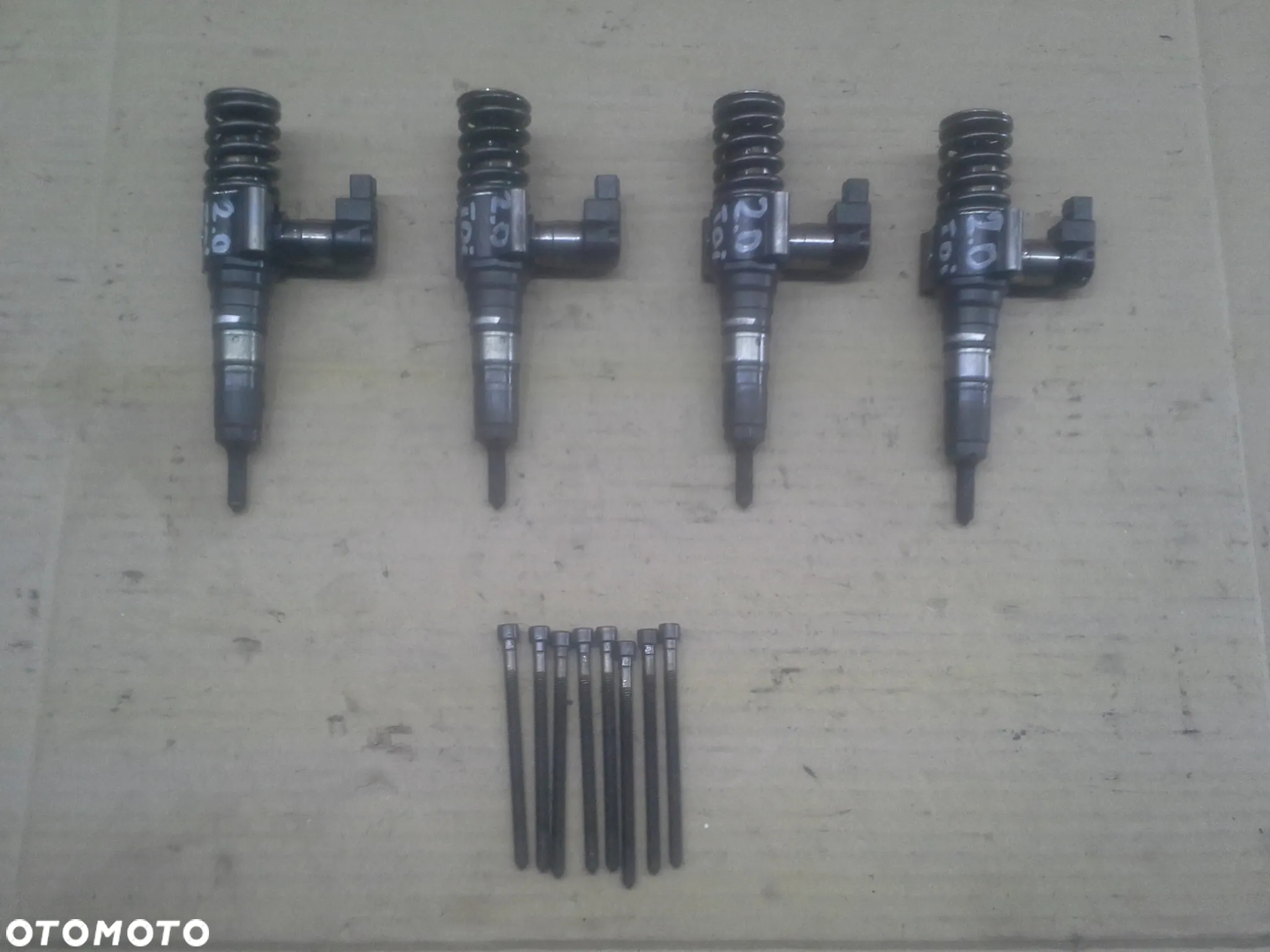 Volkswagen Passat B6 2.0 16V TDI BKP pompowtryskiwacze Continental-Siemens komplet - 2