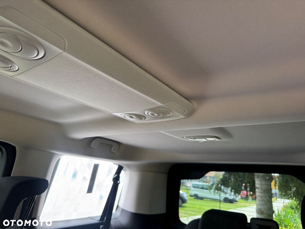 Peugeot Traveller 2.0 BlueHDi Compact Active - 21