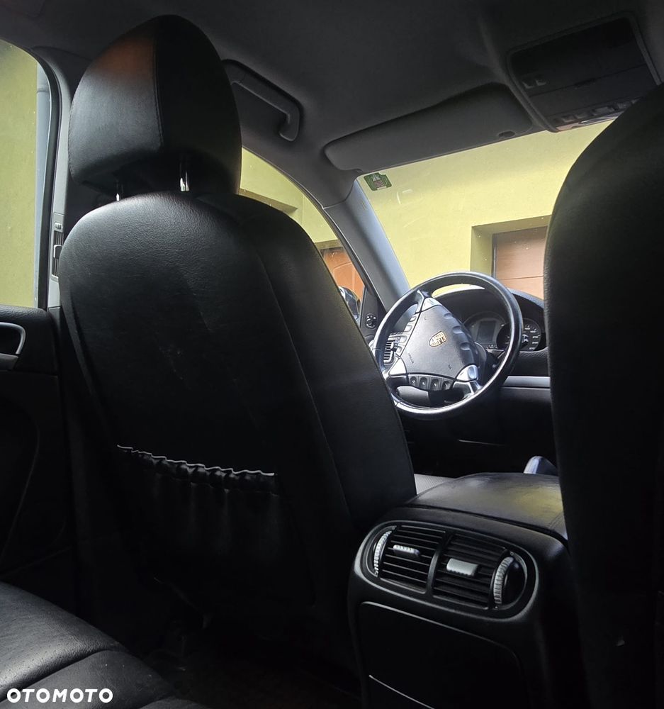 Porsche Cayenne - 11