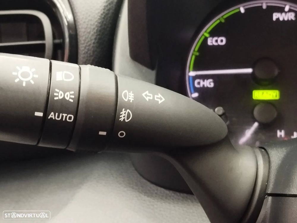 Toyota Yaris 1.5 HDF Comfort Plus - 19