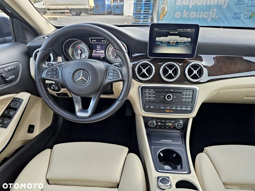 Mercedes-Benz GLA 250 4-Matic - 21