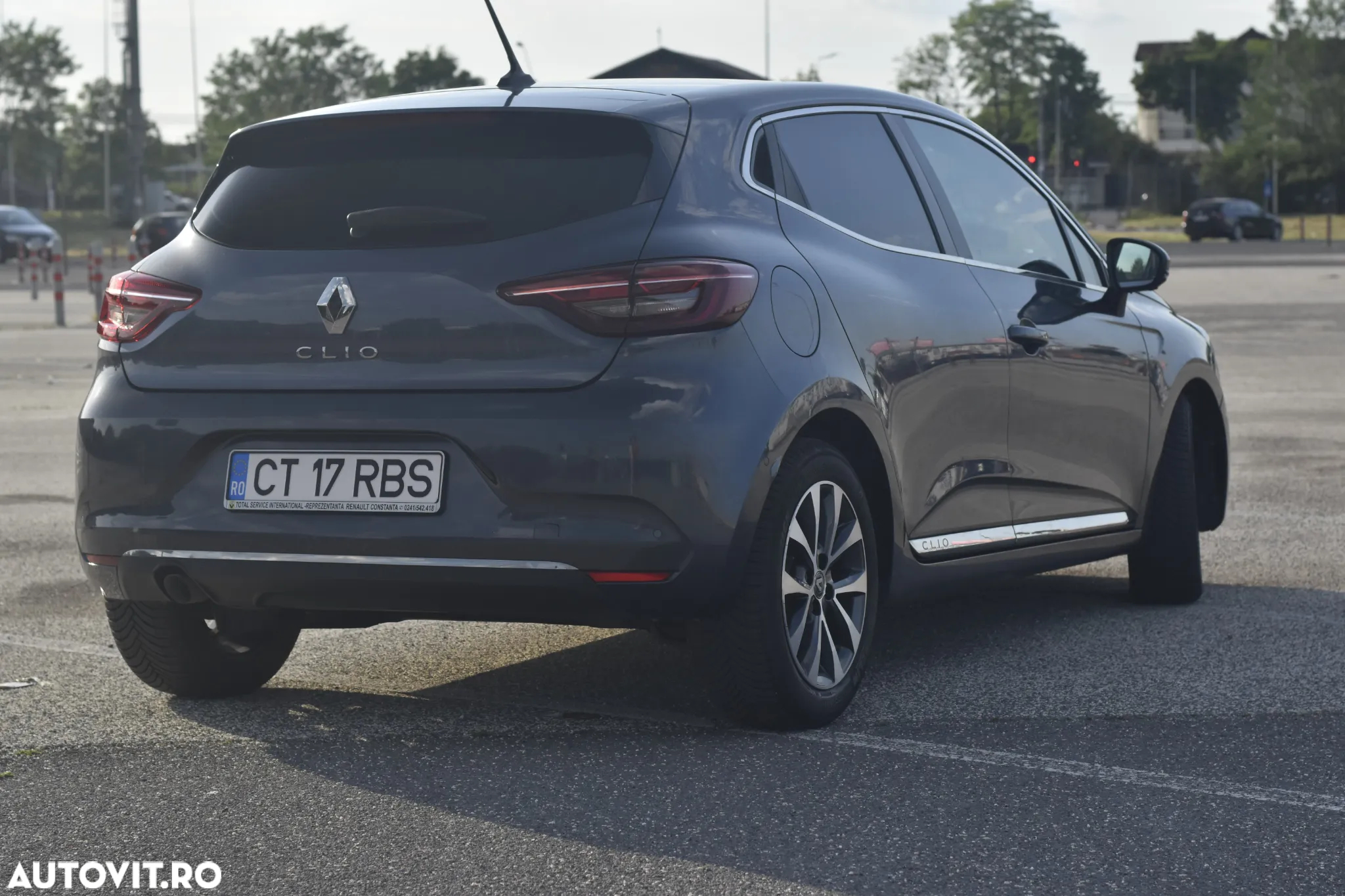 Renault Clio - 9