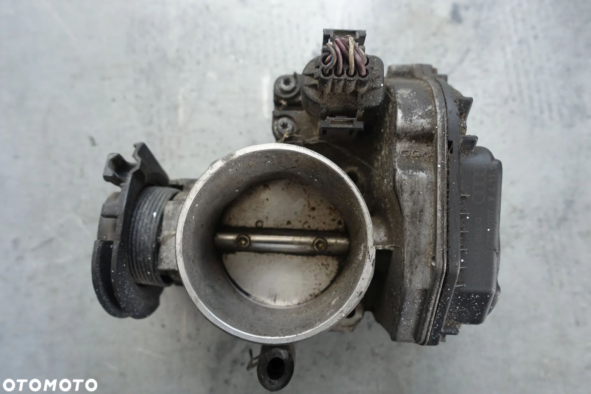 PRZEPUSTNICA AUDI A3 8L 1.8 T 06A133063G - 1