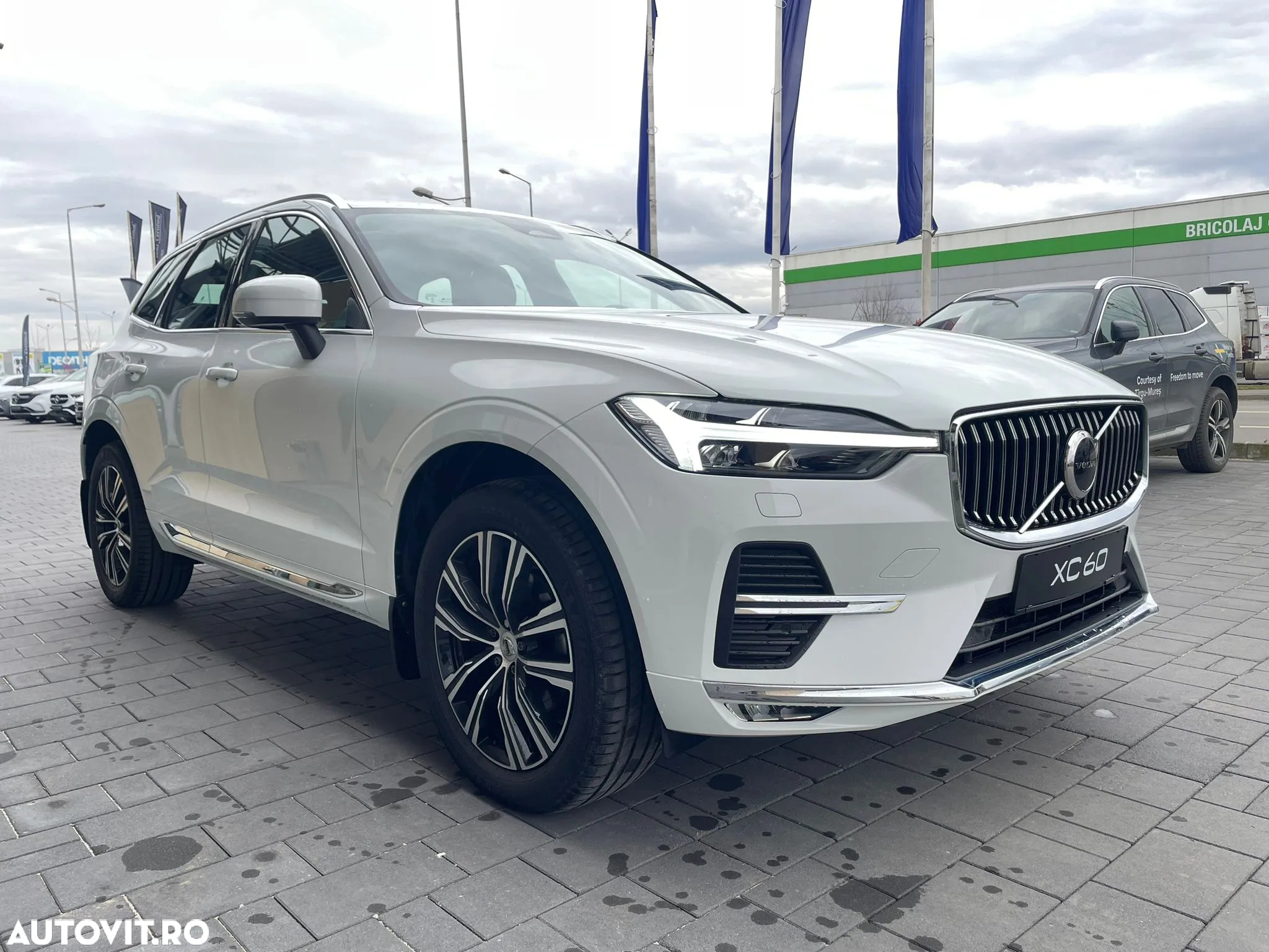 Volvo XC 60 B5 MHEV AT8 AWD Inscription - 8