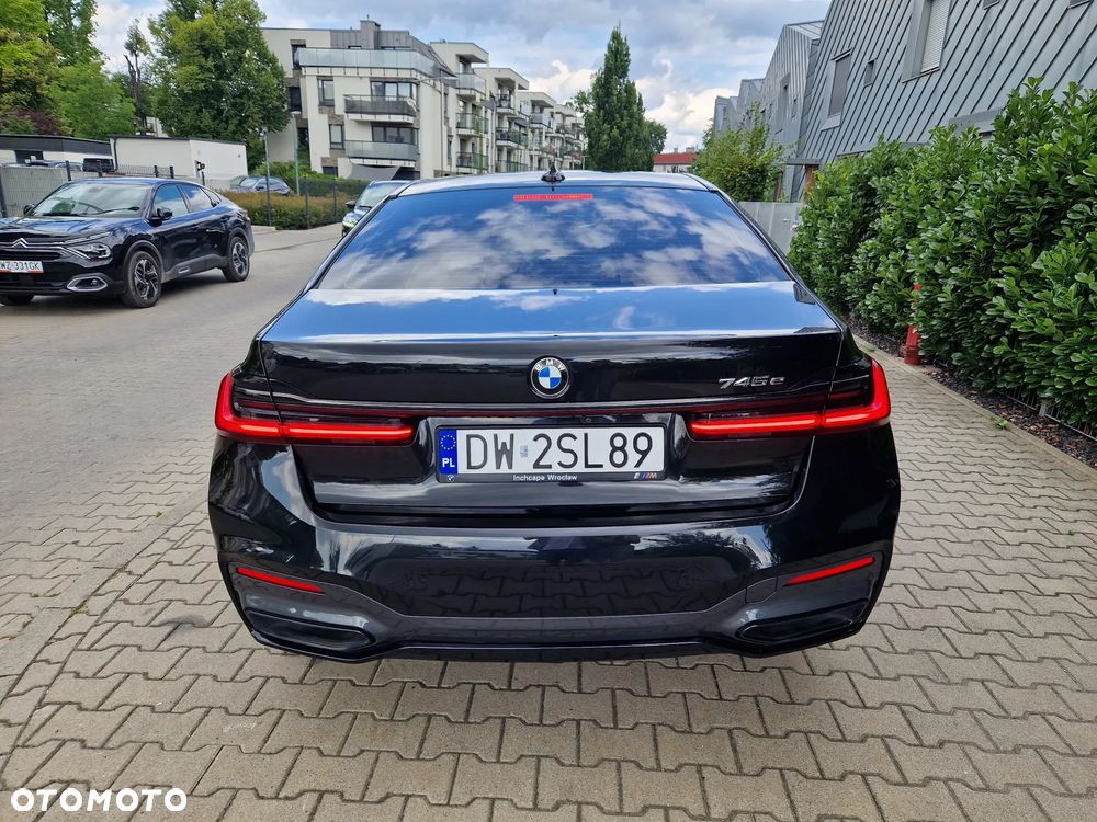 BMW Seria 7 745e - 7