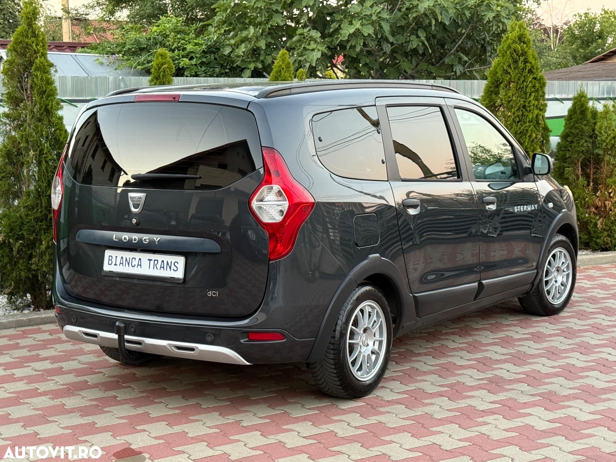 Dacia Lodgy 1.5 dCi Stepway - 7