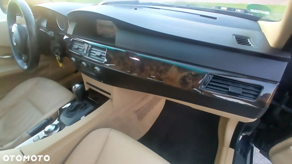 BMW Seria 5 - 21