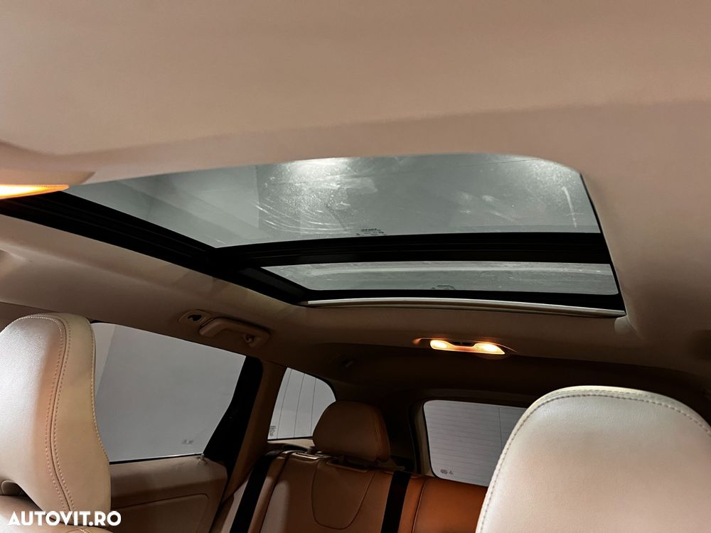 Volvo XC 60 D4AWD Momentum - 11