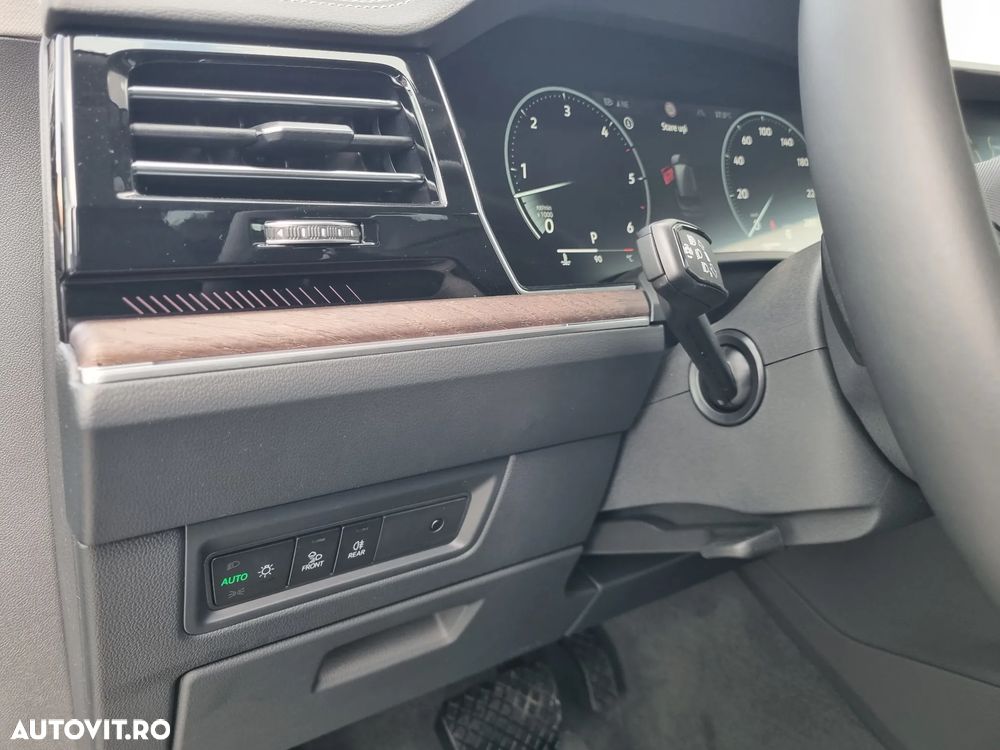 Volkswagen Touareg - 18