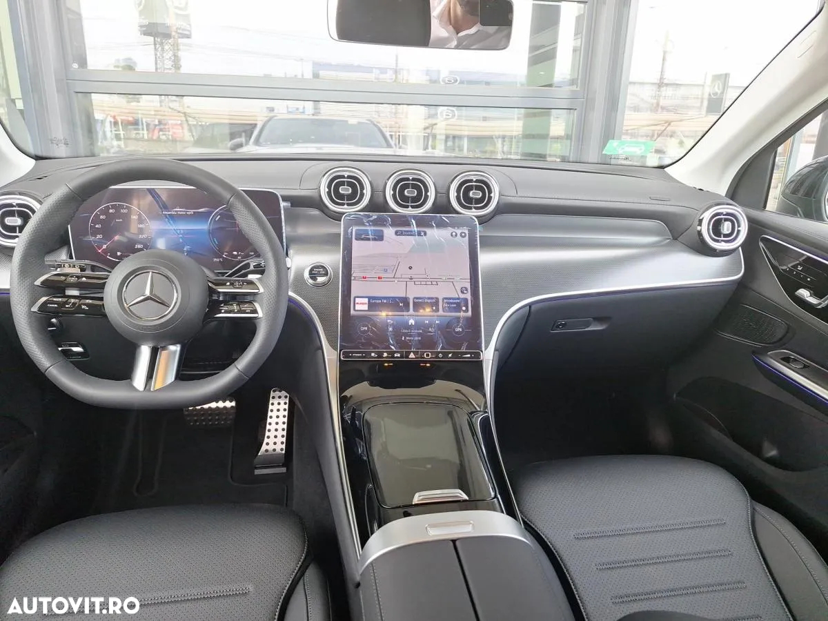 Mercedes-Benz GLC 300 e 4MATIC - 11