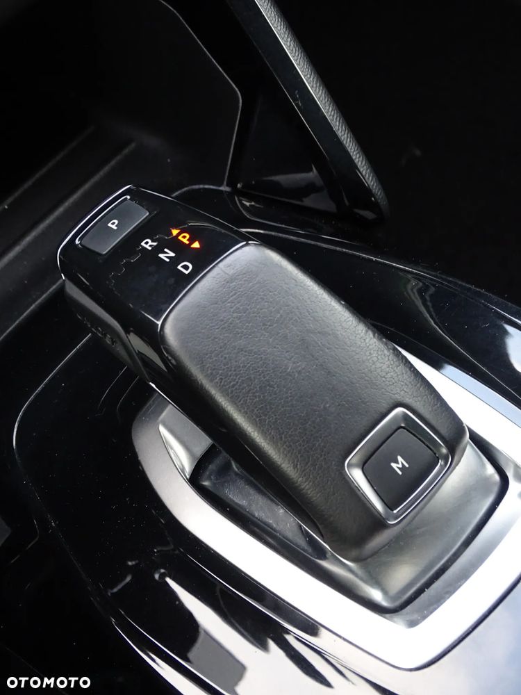 Peugeot 208 PureTech 100 EAT8 GT - 20