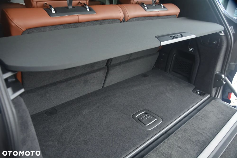 BMW X7 - 12