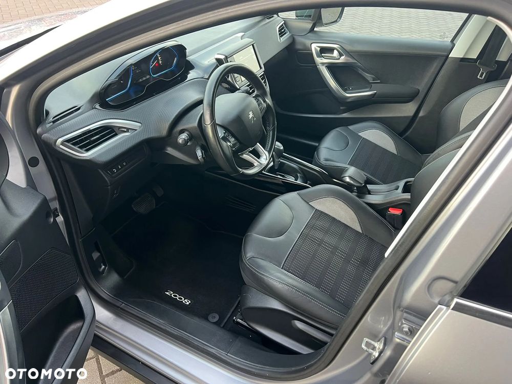Peugeot 2008 - 15