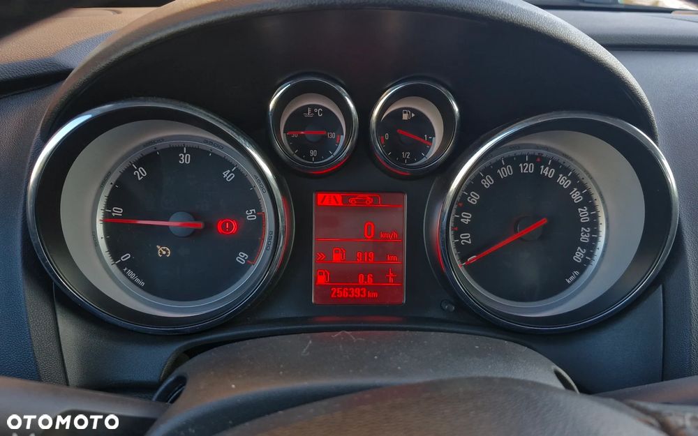 Opel Astra 1.7 CDTI - 13