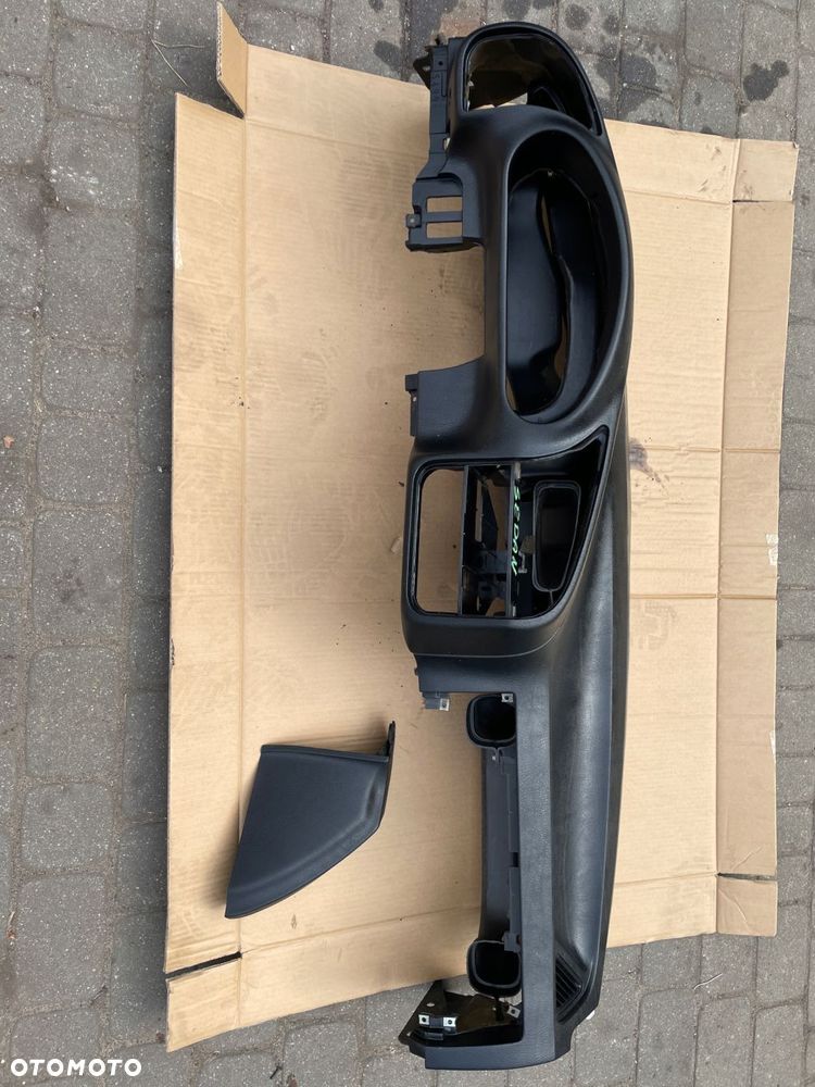 deska rozdzielcza konsola bmw e36 sedan kombi czarna bez airbag