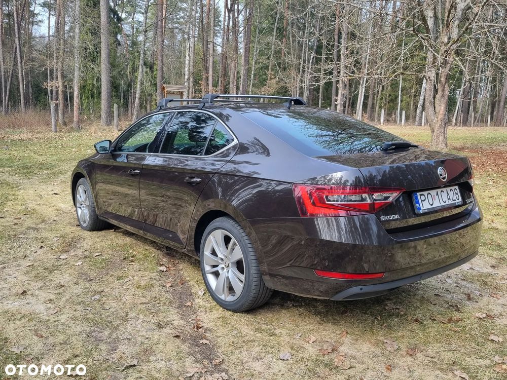 Skoda Superb 2.0 TDI 4x4 Style DSG - 3
