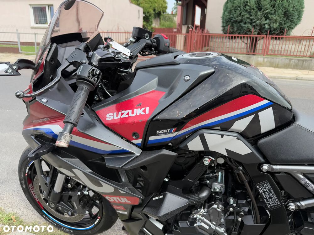 Suzuki GSX-R - 15