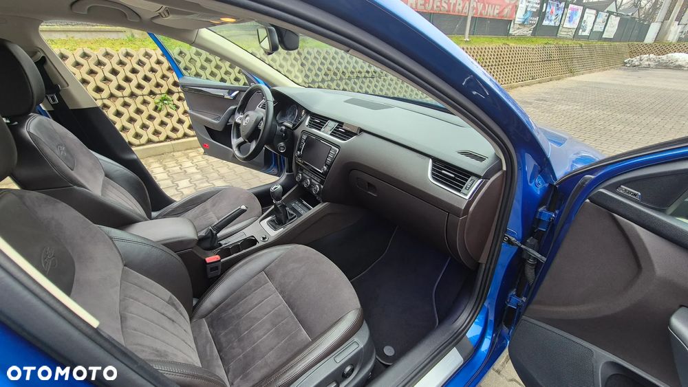 Skoda Octavia 2.0 TDI 4x4 L&K - 10
