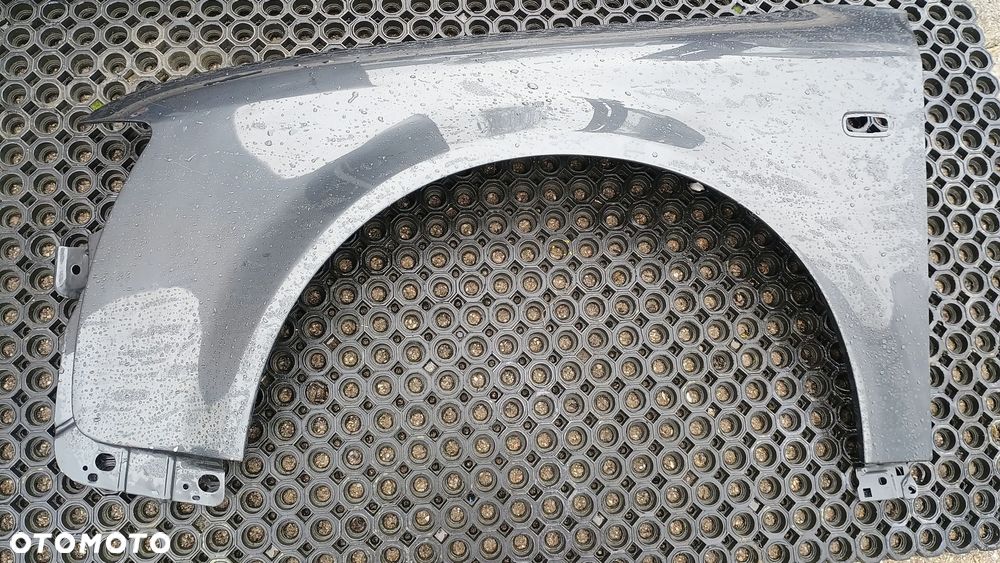 Błotnik lewy przód Audi A4 B6