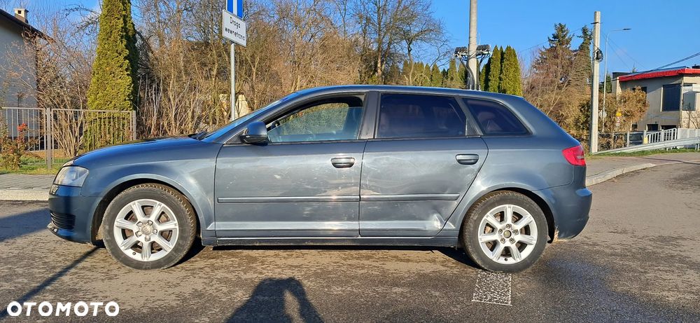 Audi A3 Sportback - 2