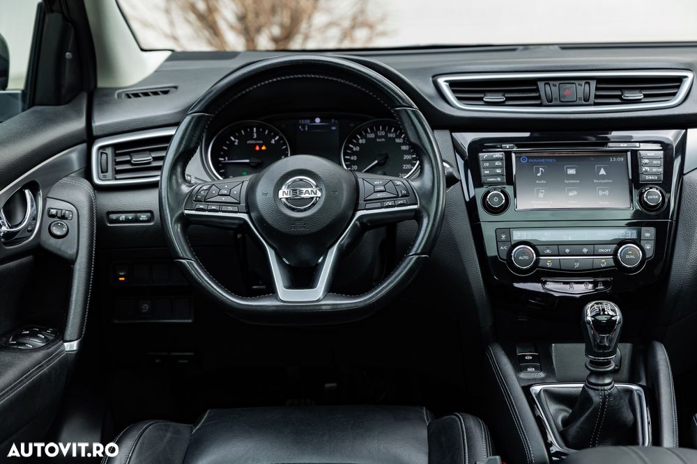 Nissan Qashqai 1.5 DCI Start/Stop Tekna - 16