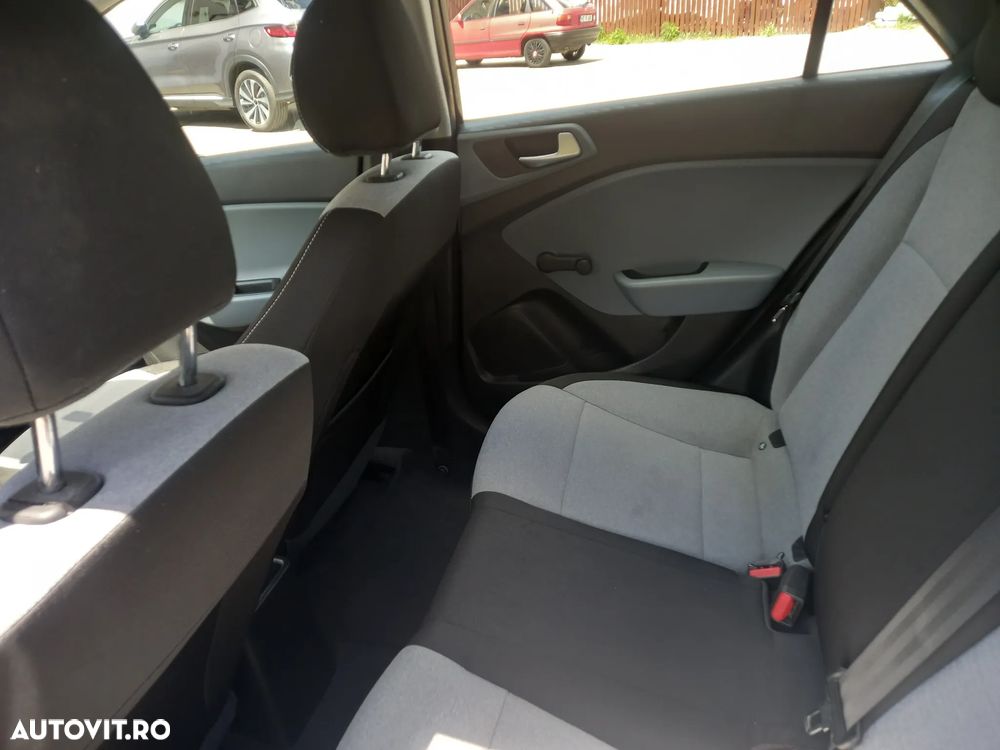 HYUNDAI i20 2016 — imagine 9