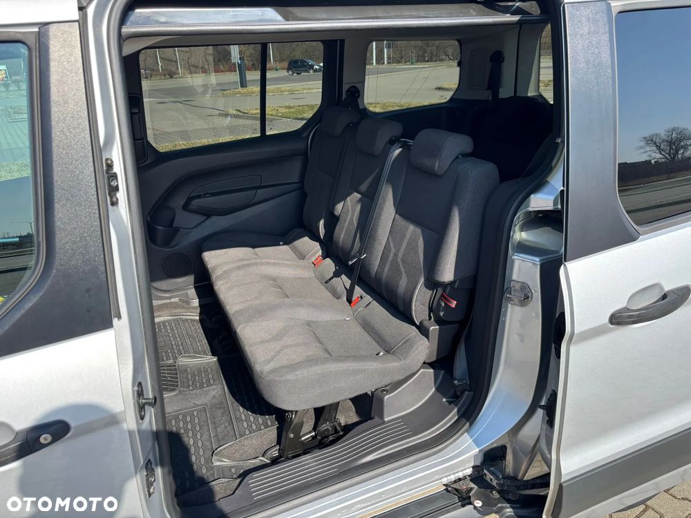 Ford Tourneo Connect Grand - 4