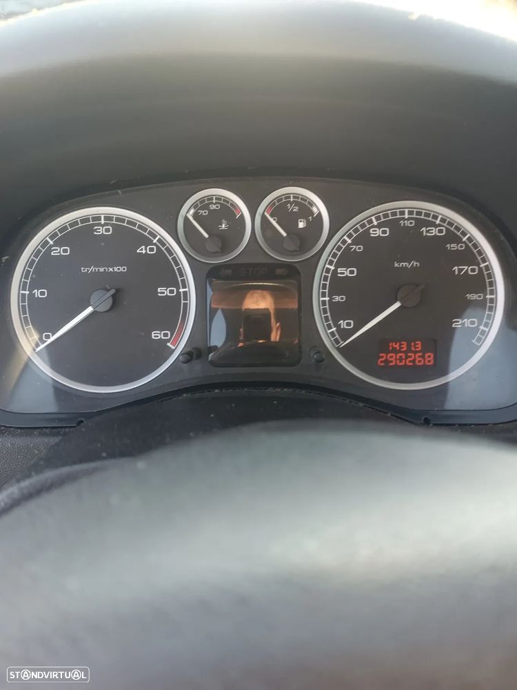 Peugeot 307 1.4 HDi Navtech - 6